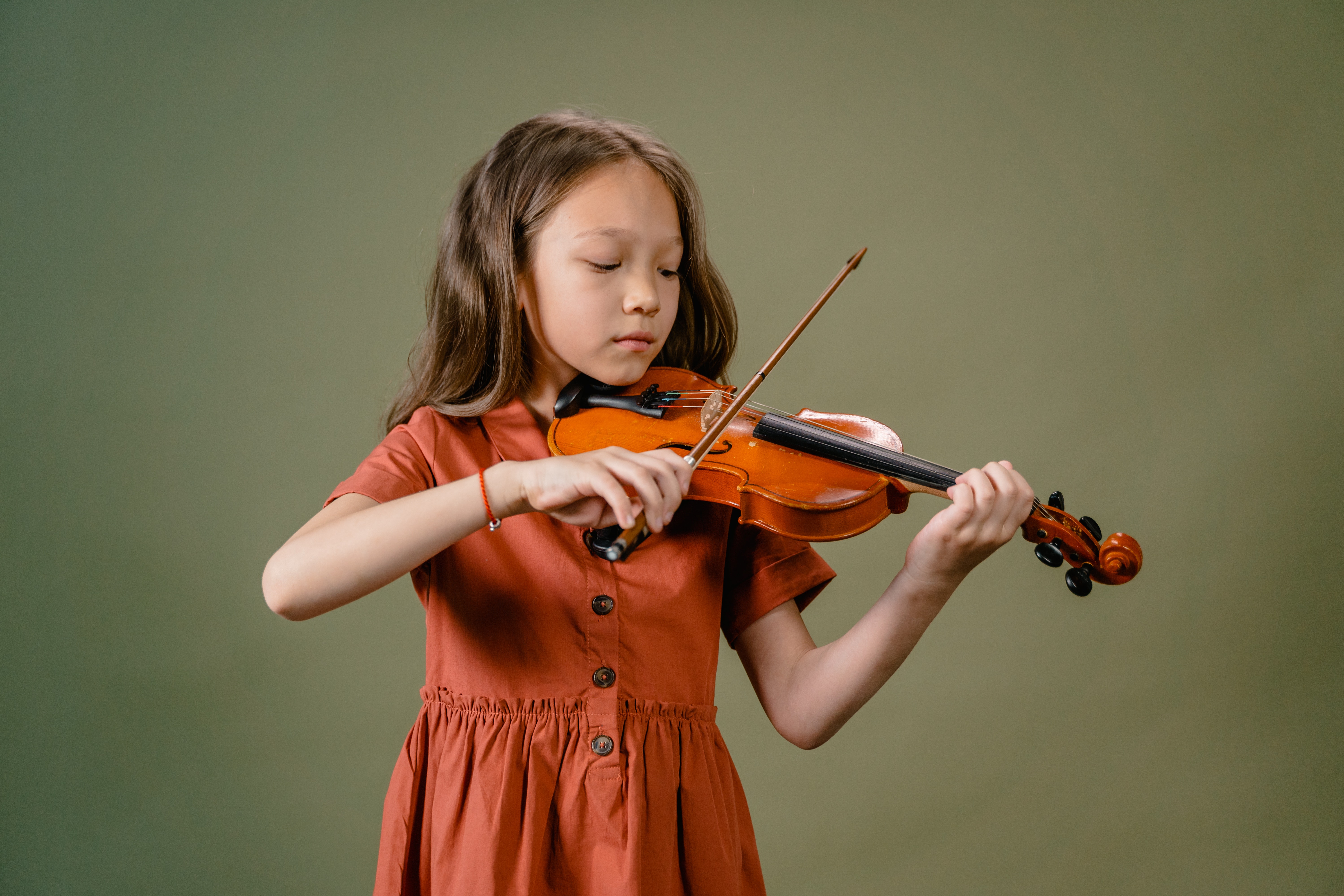 bambina con violino